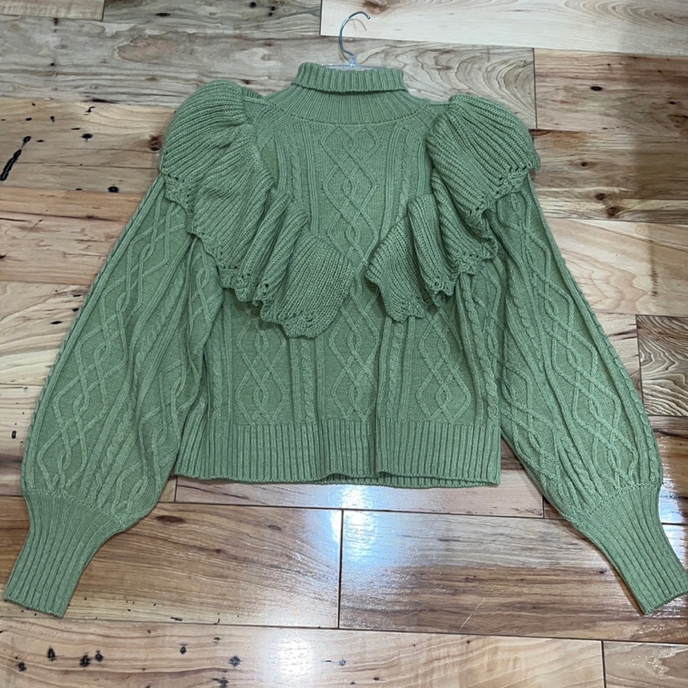 Forever 21 Turtle Neck Sweater NWOT